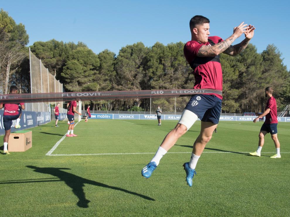 Nueva sesión con mucho físico pero sin descuidar el balón