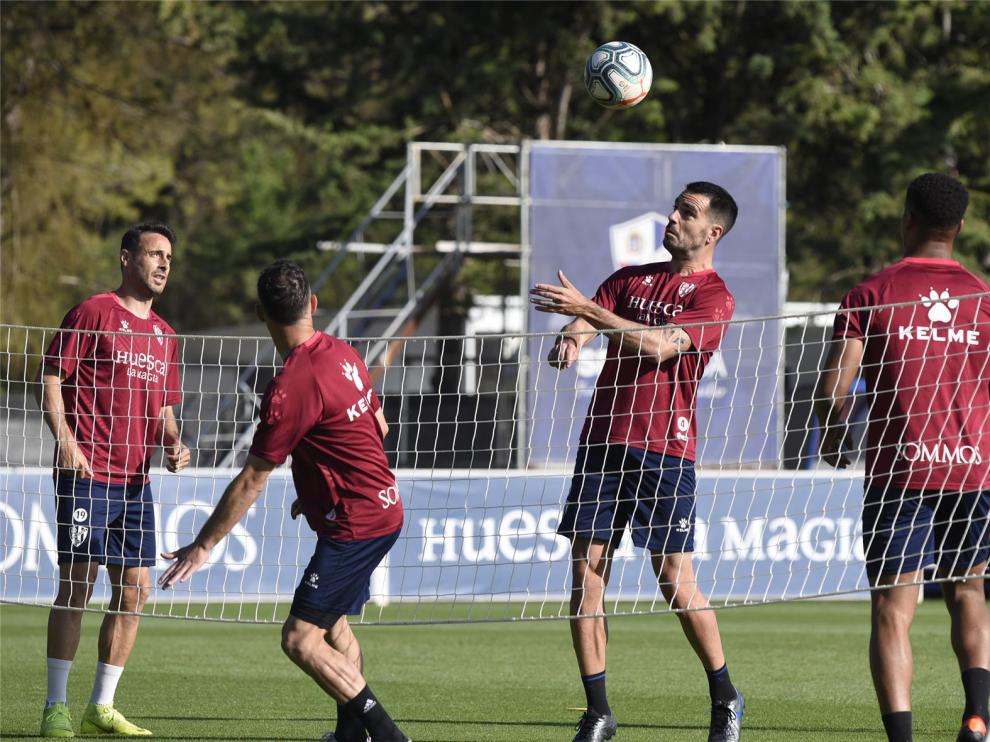 El Huesca baja las pulsaciones en el entrenamiento de este jueves