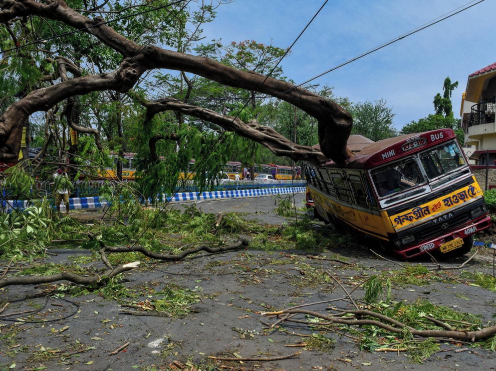 Más de cien fallecidos tras un ciclón en India y Bangladesh