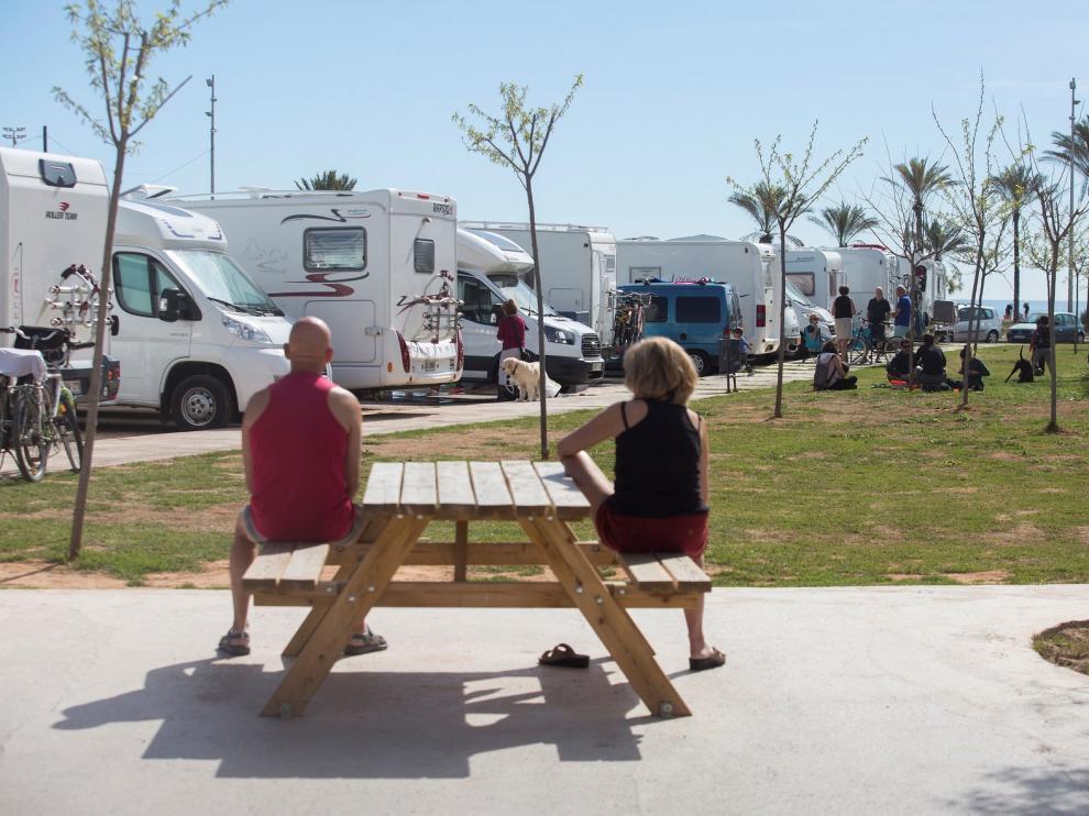 Casi un 82 % de los españoles hará turismo nacional pero descarta los tours