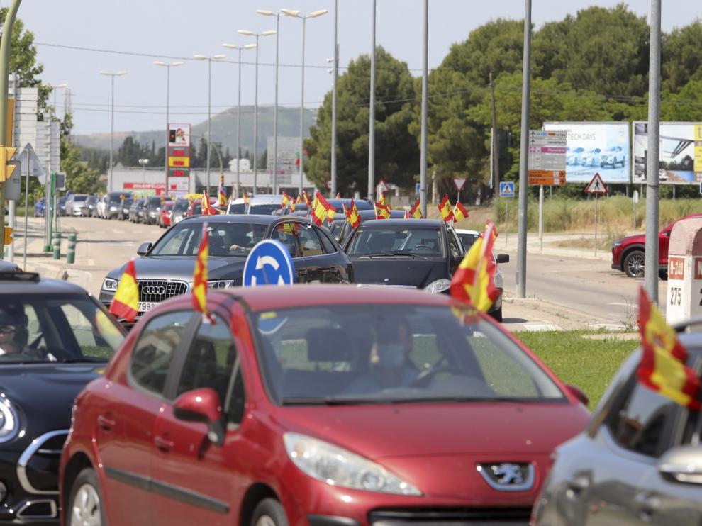 La manifestación motorizada de VOX reúne a 135 vehículos en Huesca