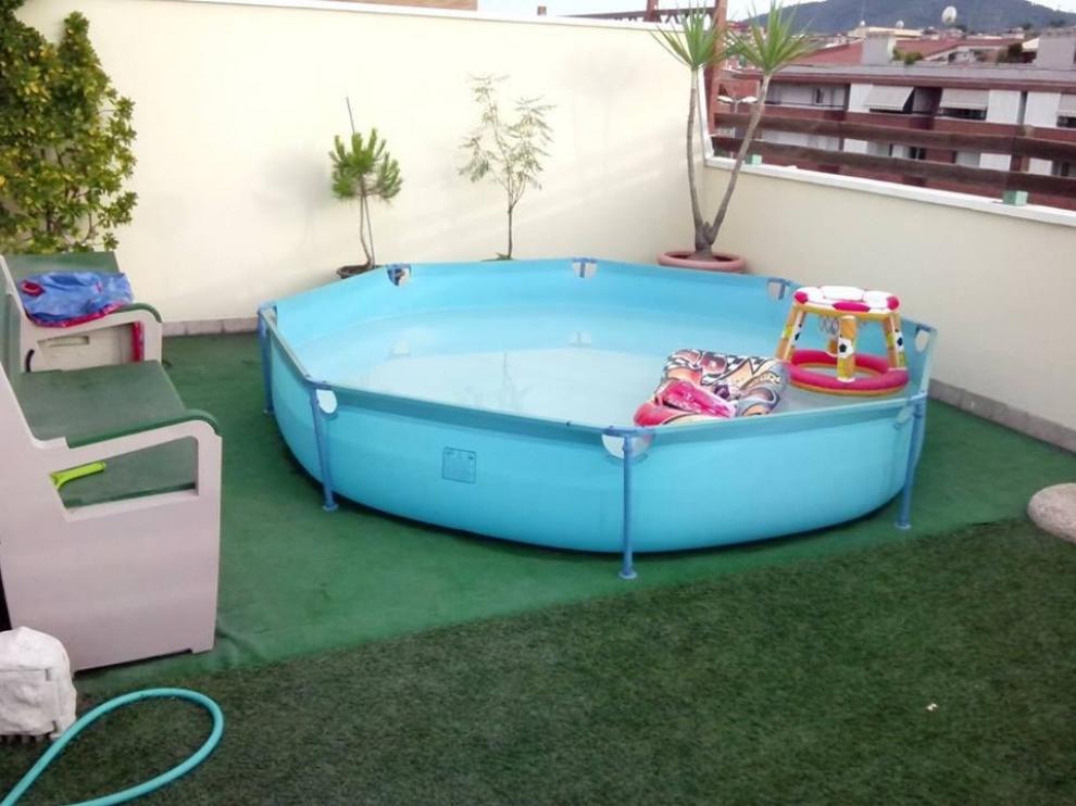 Advierten del riesgo que supone instalar una piscina prefabricada en una terraza o balcón