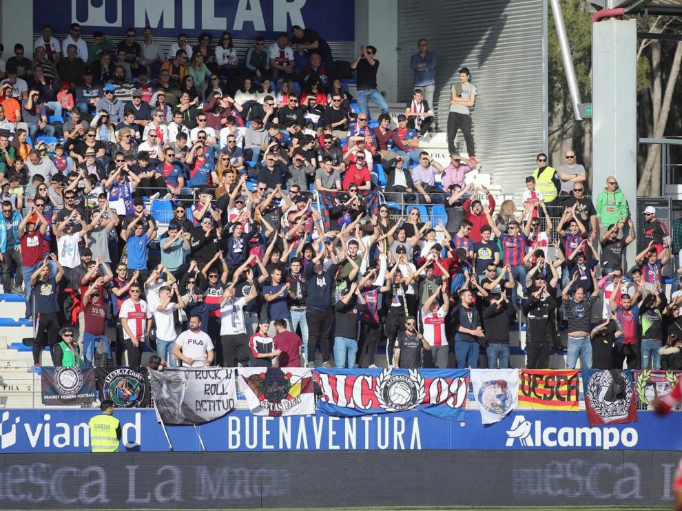 La afición, a favor de acabar