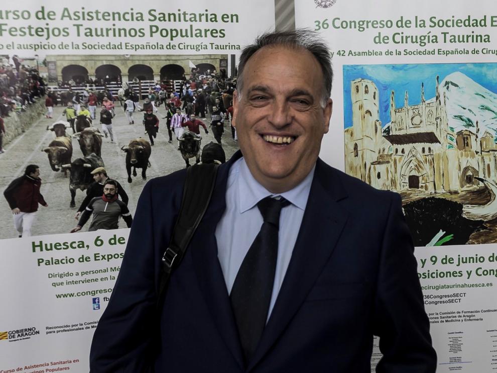 La "ilusión" de Tebas sería la vuelta del fútbol el 11 de junio
