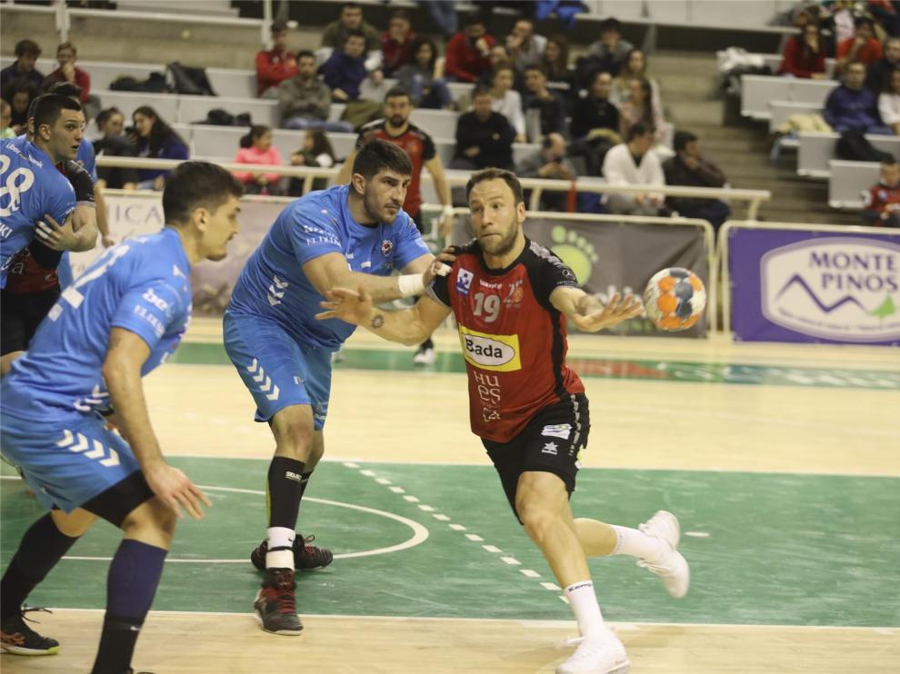 Tioumentsev renueva con el Bada Huesca