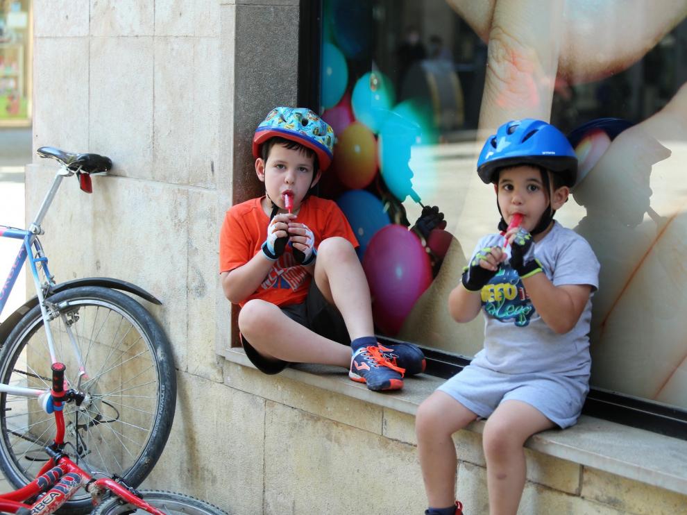 Día del juego en la calle en Huesca, al aire libre pero con distancias