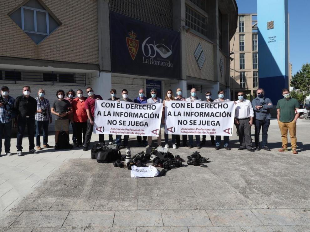 Los fotoperiodistas aragoneses reivindican su derecho a informar