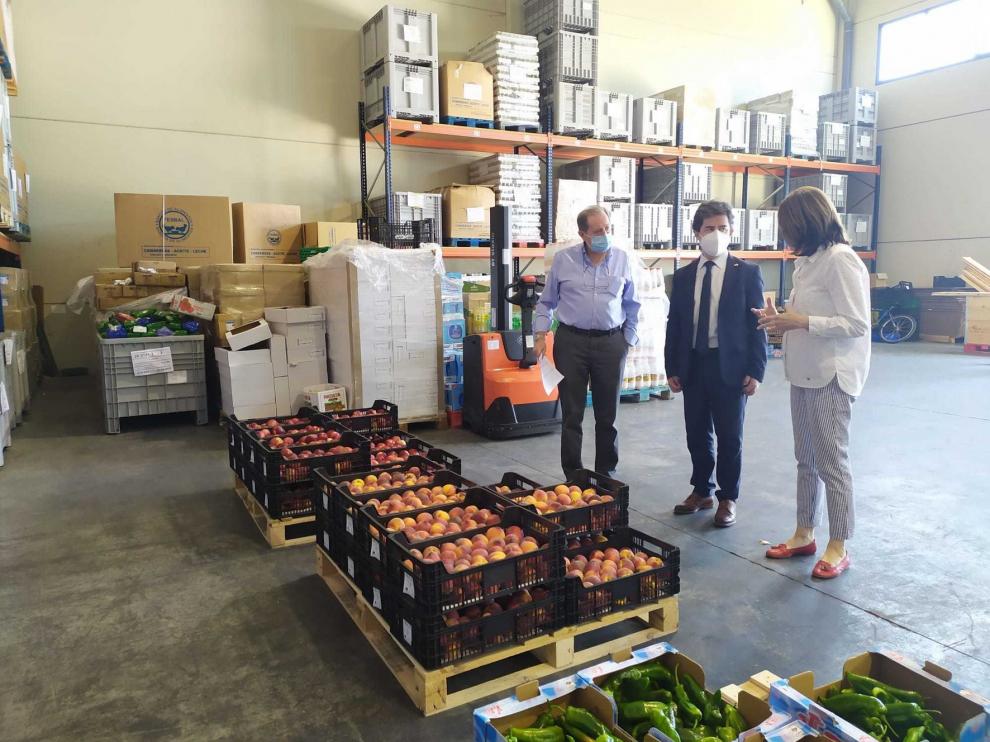 El alcalde de Huesca agradece la labor de Cruz Roja y el Banco de Alimentos