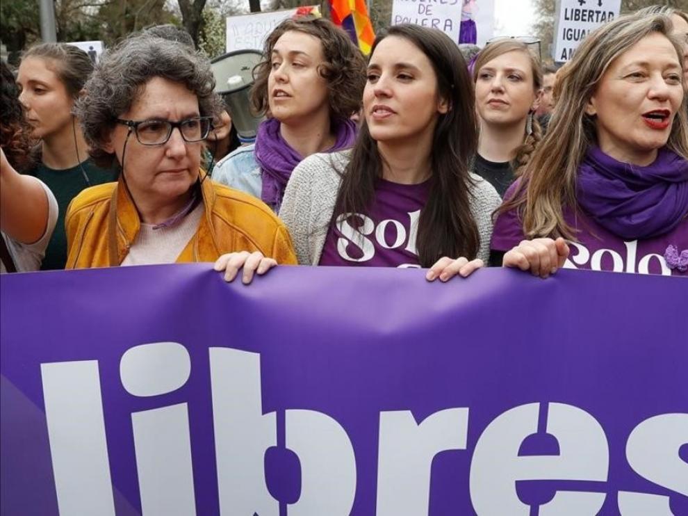 Montero reconoció un día después del 8-M que "la bajada" de asistentes se debió al coronavirus: "Pero no lo voy a decir"