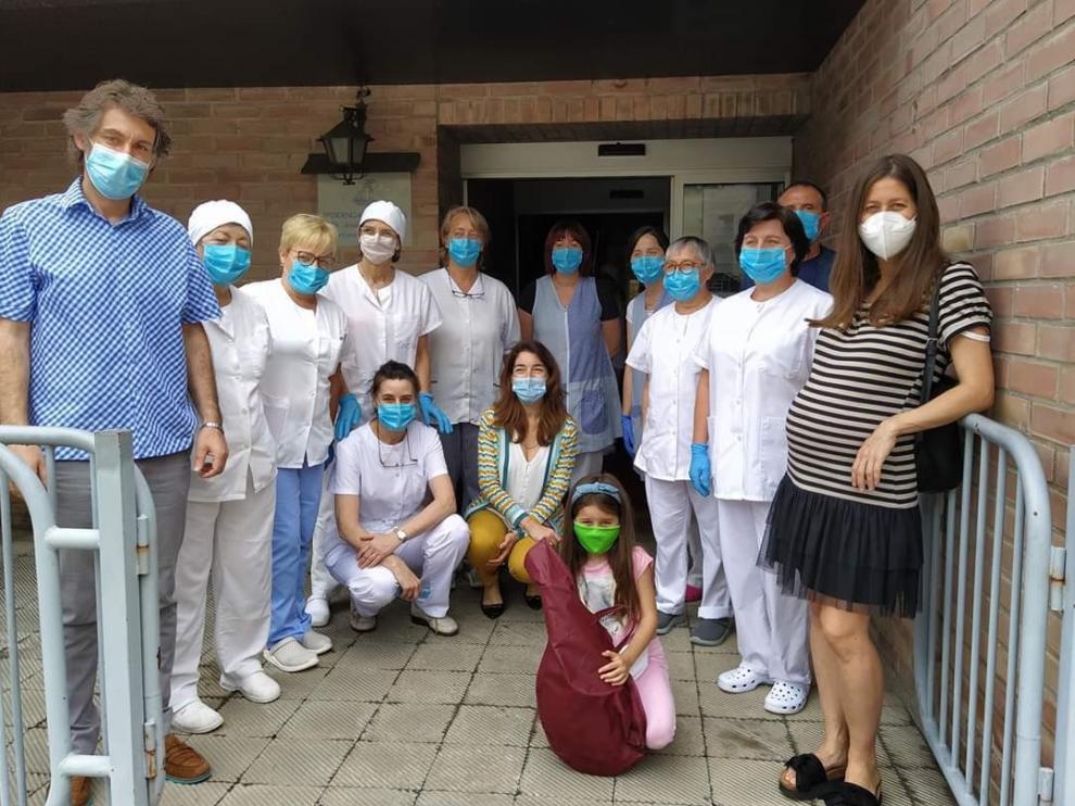 Kora Mur dona el premio que ganó en un concurso a la residencia de Graus