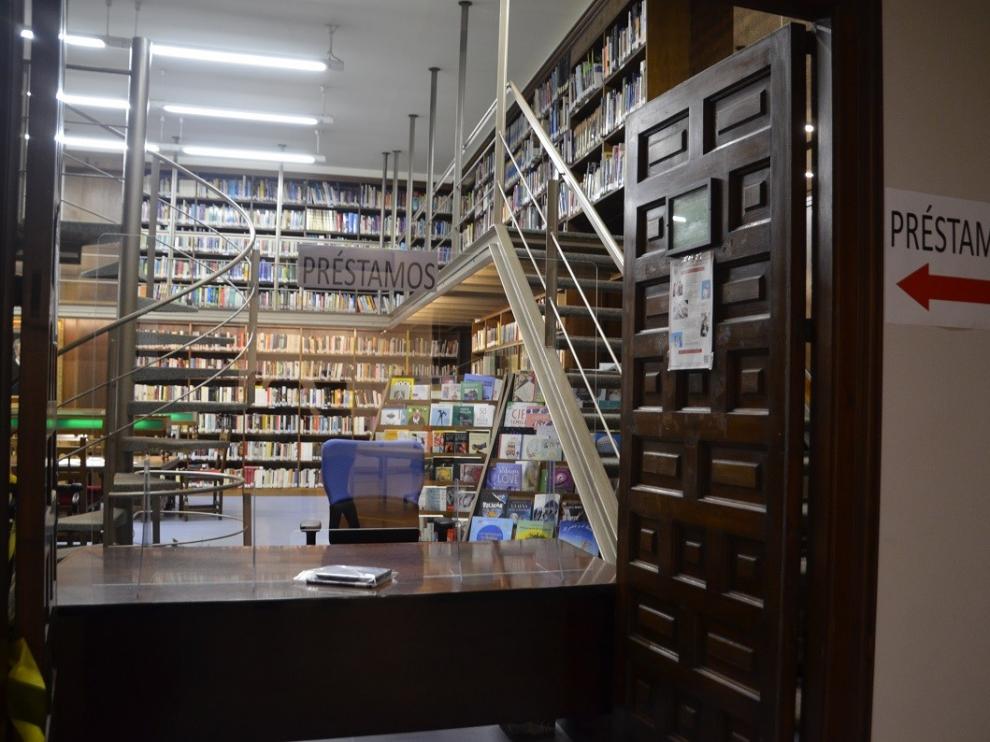 Buena acogida de lectores y usuarios tras la reapertura de la Biblioteca Municipal Hermanos Argensola