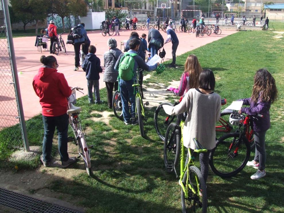 El fomento del uso de la bici para ir a clase, una necesidad en Huesca ciudad