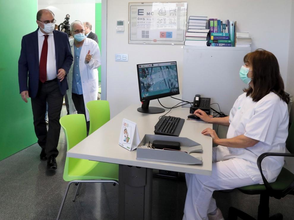 Los Olivos abre tras un año con las áreas de pediatría y extracciones
