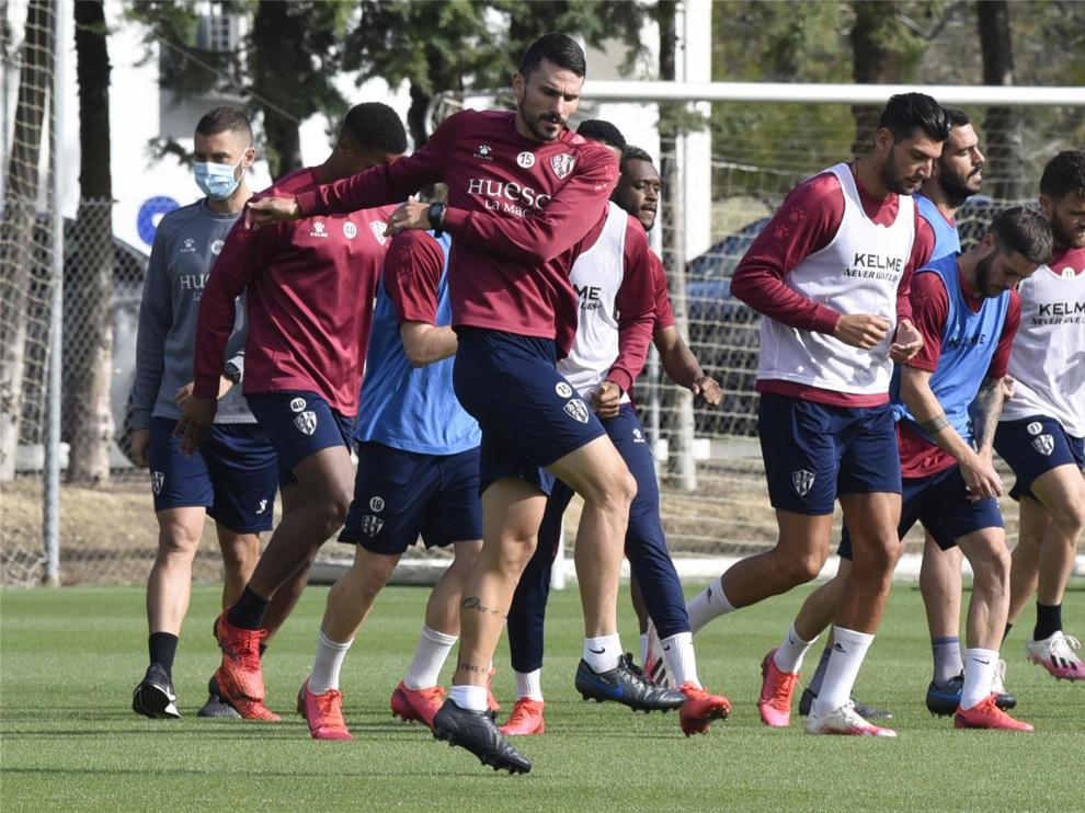 El Huesca se toma un respiro y este jueves vuela hasta Málaga