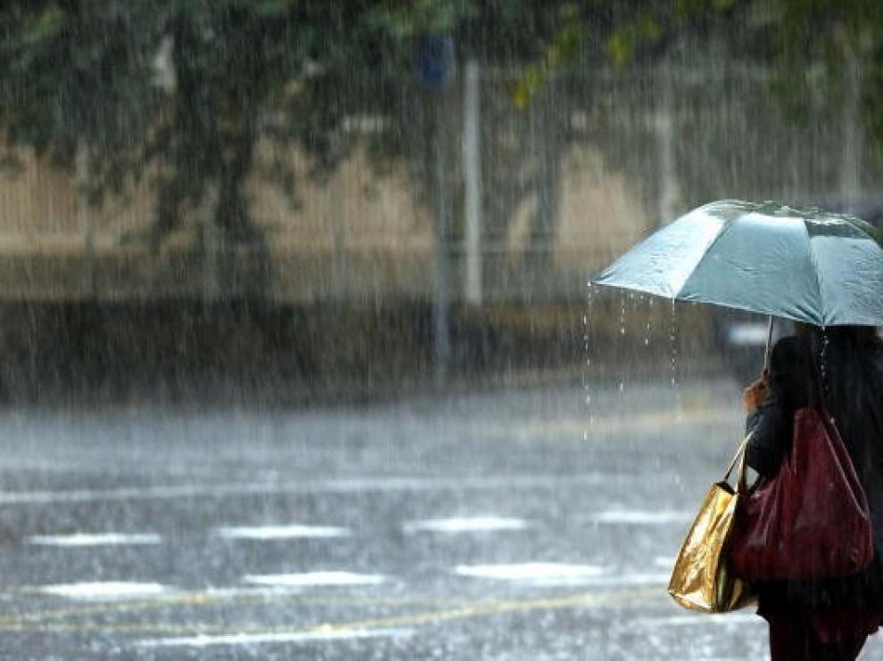 Precipitaciones localmente fuertes y persistentes en el norte de Aragón