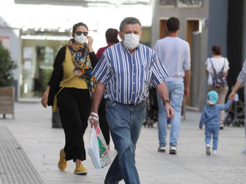 El Colegio de Médicos y el de Enfermería de Huesca advierten de que el coronavirus sigue presente