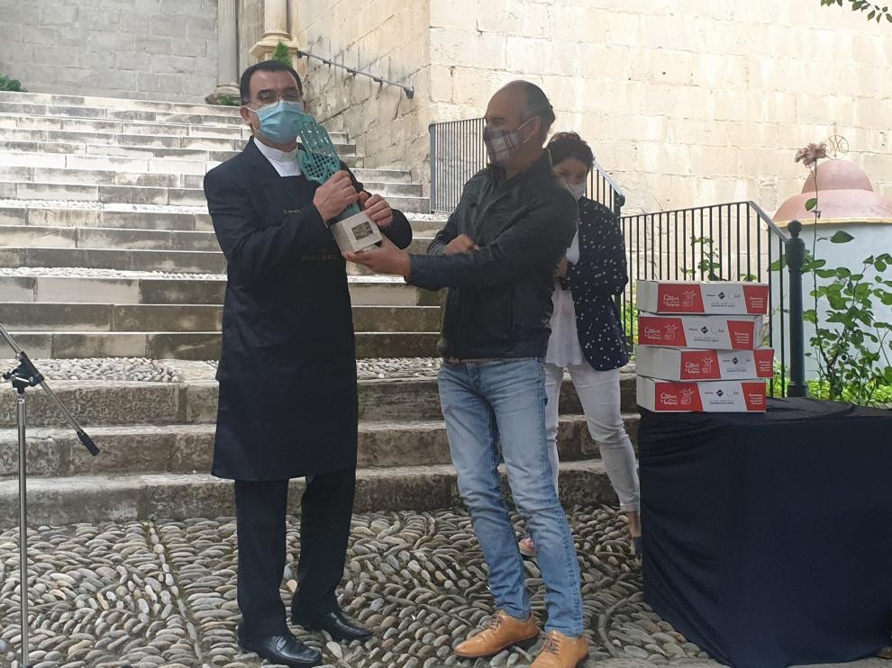 El párroco de Graus, Ignacio Cardona, recibe el título de "tastador" de 2020