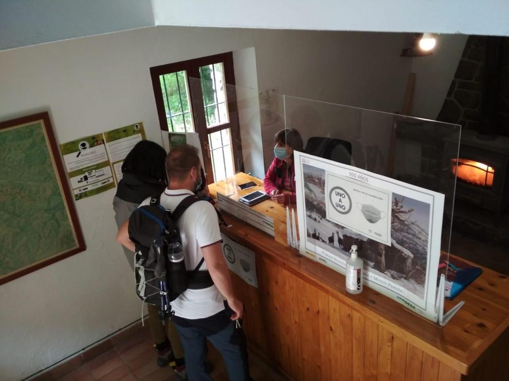 Los accesos a Ordesa reflejan la reactivación del turismo en la provincia de Huesca