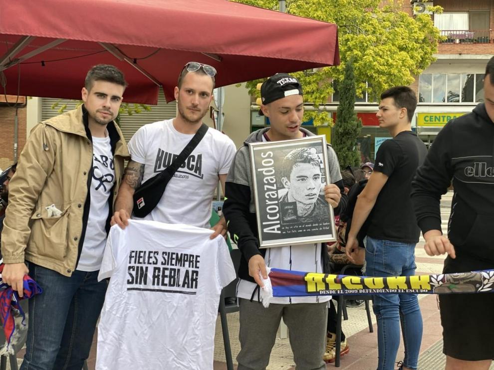 La peña Alcorazados homenajea a Pablo Gállego