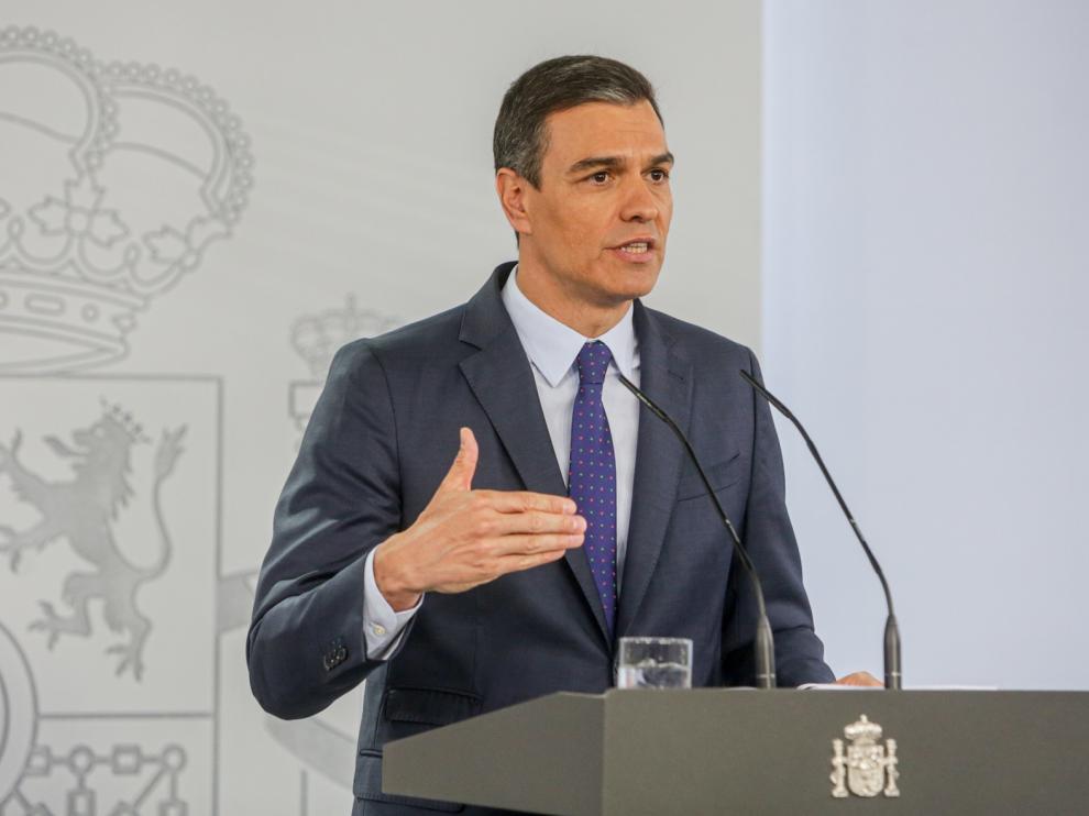Sánchez acelera la apertura de fronteras y dedica 3.750 millones a automoción