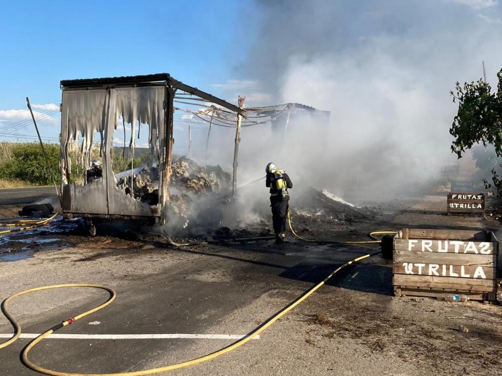 Se incendia un camión a la salida de Fraga