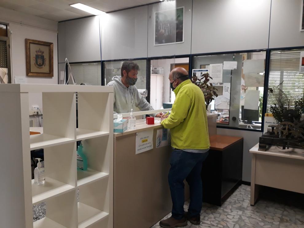 Ayerbe reactiva sus servicios municipales de forma progresiva