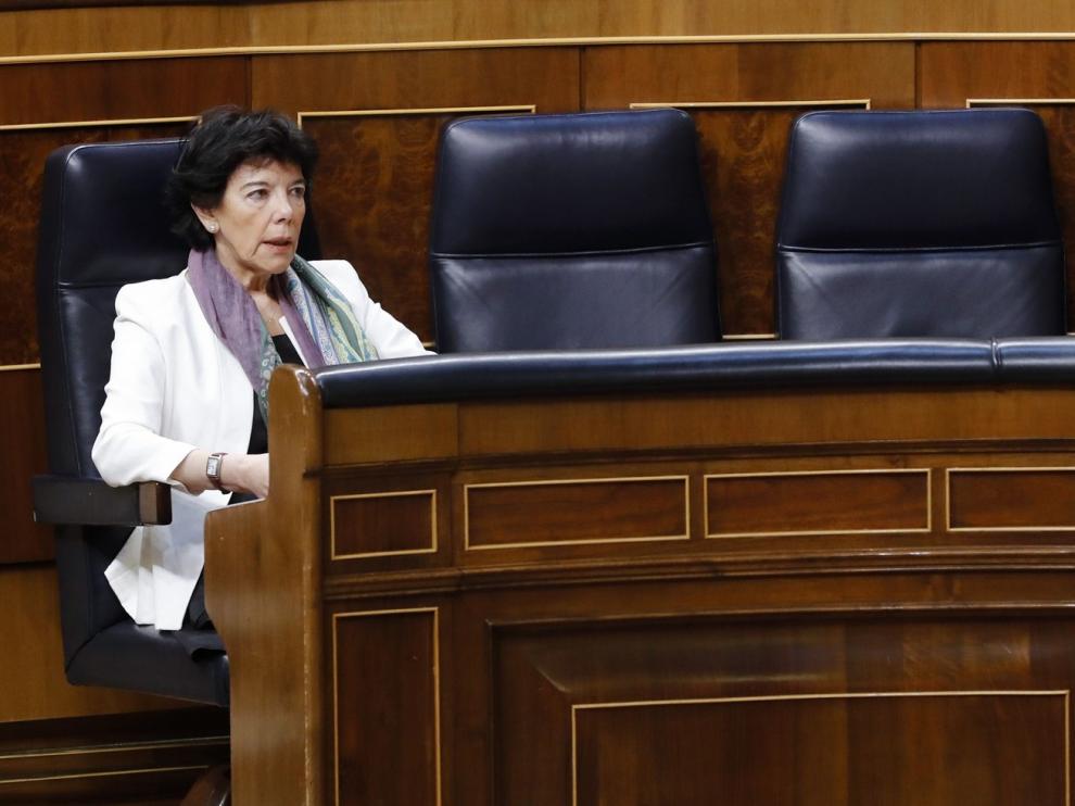 La plataforma 'Masplurales' llama a manifestarse este domingo en Huesca contra la "Ley Celaá"