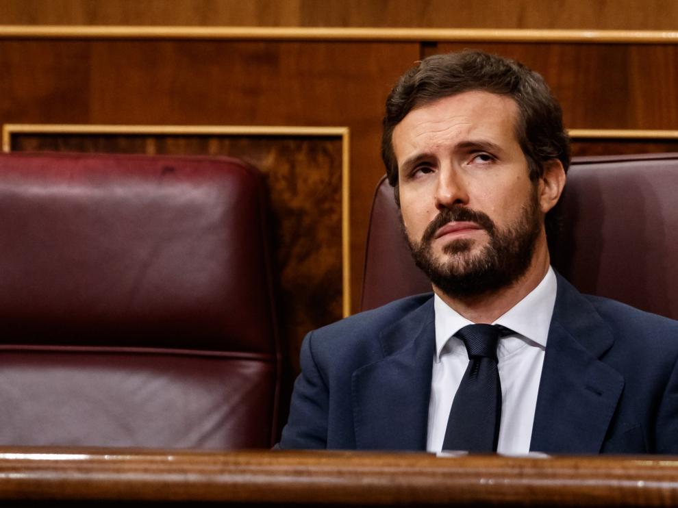 Casado desconfía de la disposición a pactar de Sánchez pero el PP tiene la mano tendida