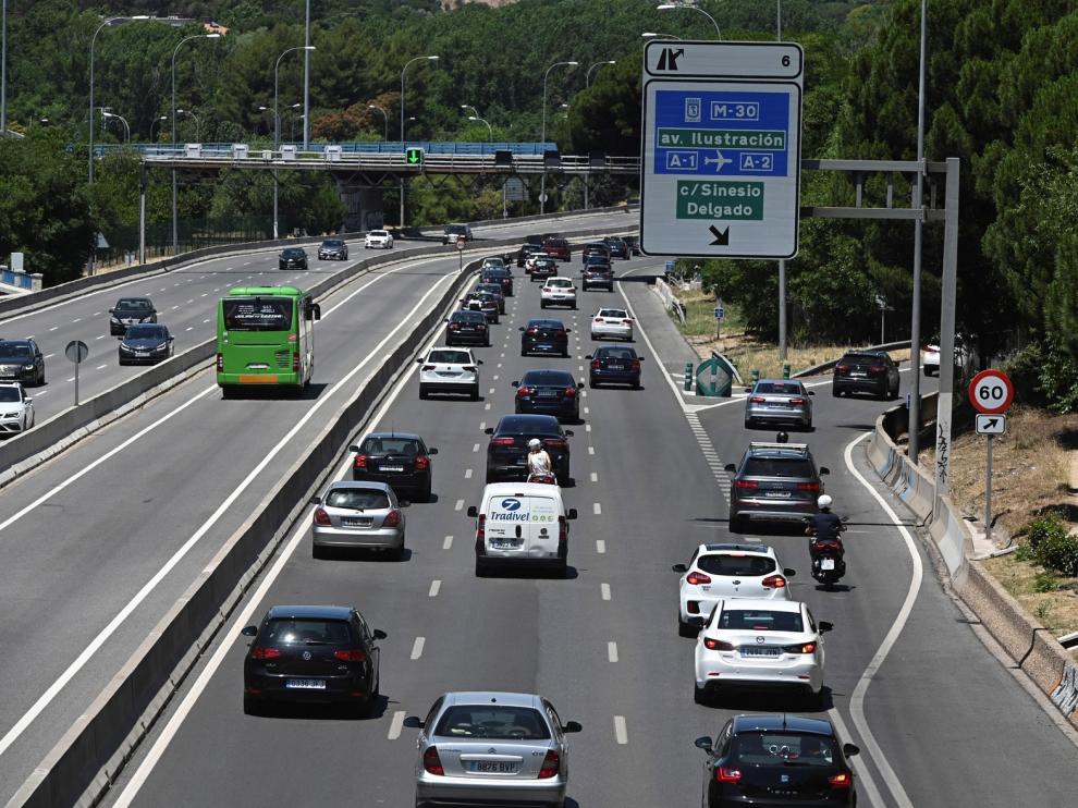 Sin atascos en las carreteras españolas durante la primera mañana de nueva normalidad