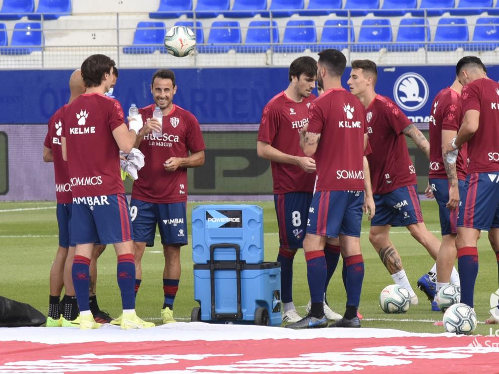 El Huesca marca pero no cierra la puerta