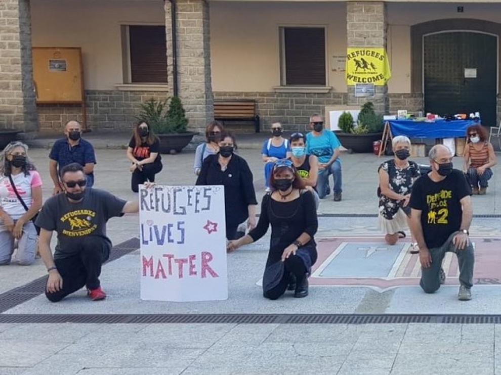 Acto contra "el discurso del odio al distinto" en Sabiñánigo