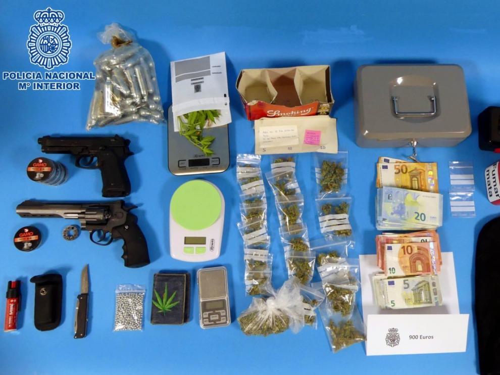 Desmantelan un punto de venta de marihuana en Huesca regentado por dos jóvenes de 18 y 17 años