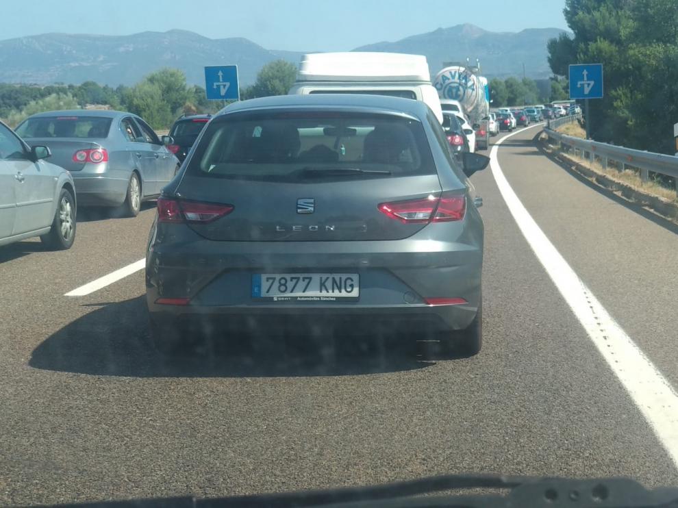 Retenciones en la variante de Huesca por el accidente de un camión este sábado