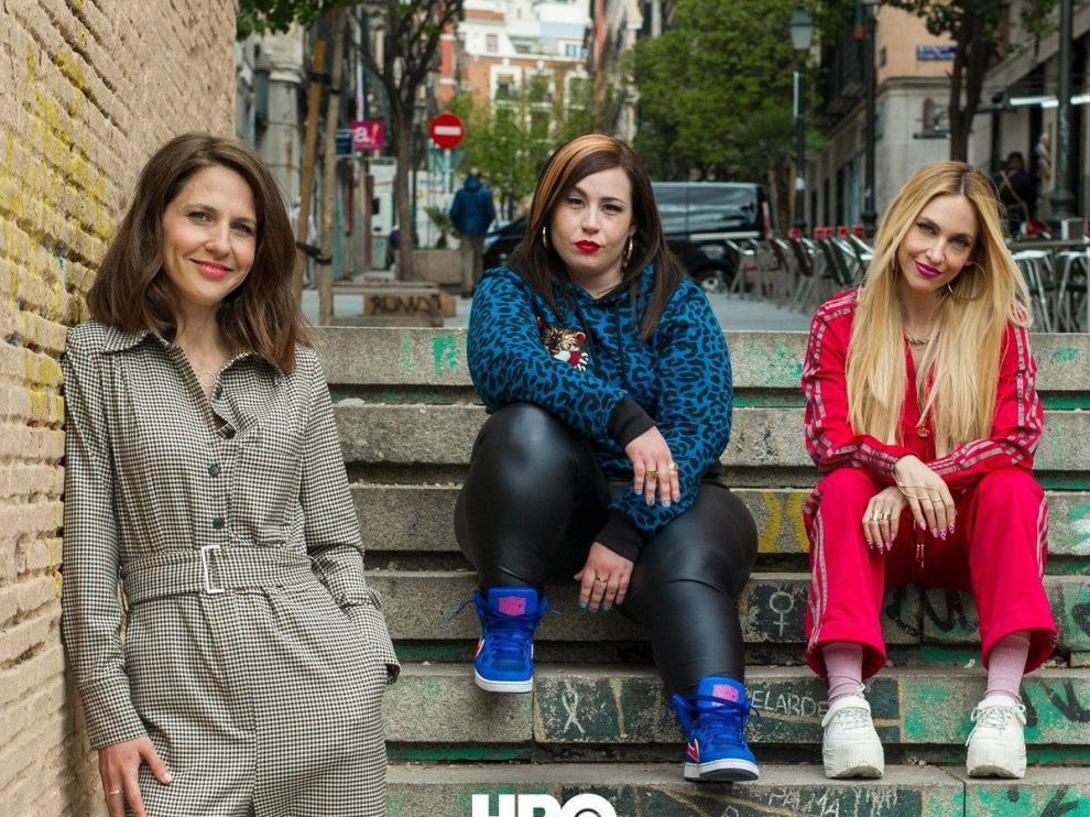 "Por H o por B" bucea en la búsqueda de la identidad y en la amistad sin fisuras
