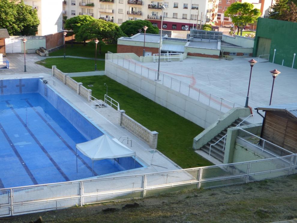 Acuerdan un cartel con normativa para las piscinas municipales del Alto Gállego