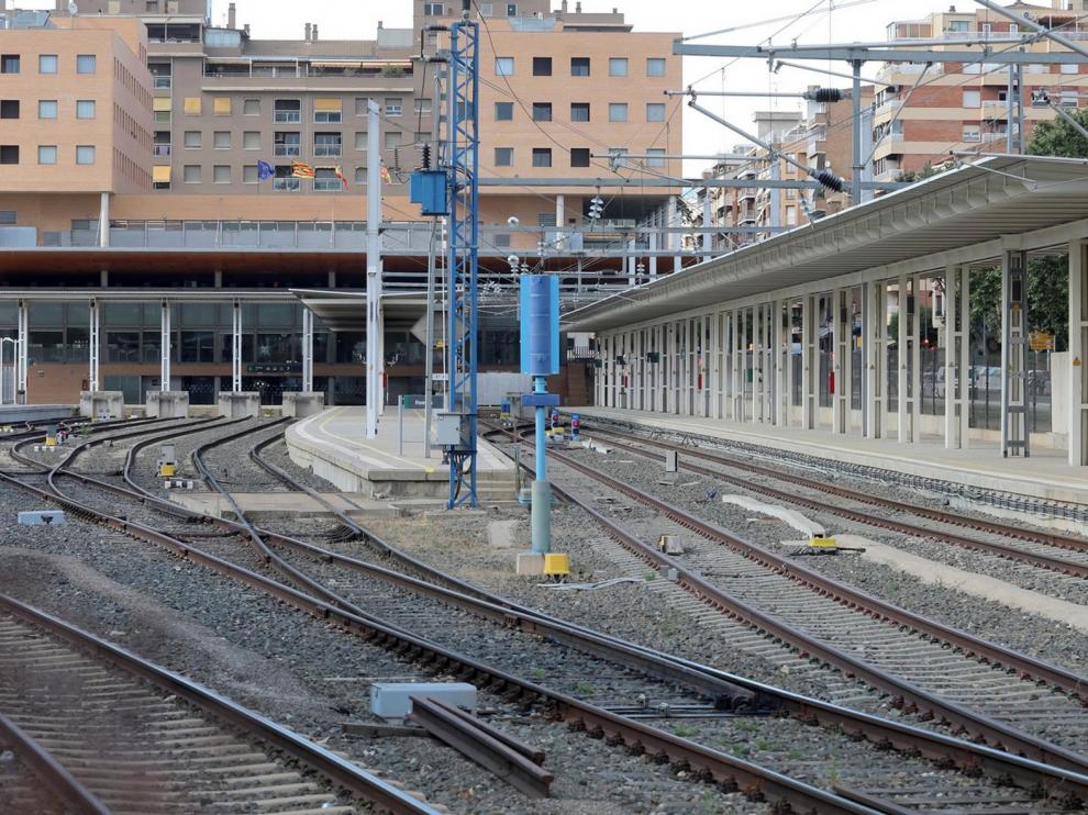 Huesca sigue sin AVE y sin fecha para reanudar el servicio