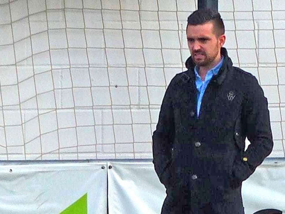 Javier Genovés llega al banquillo del Robres