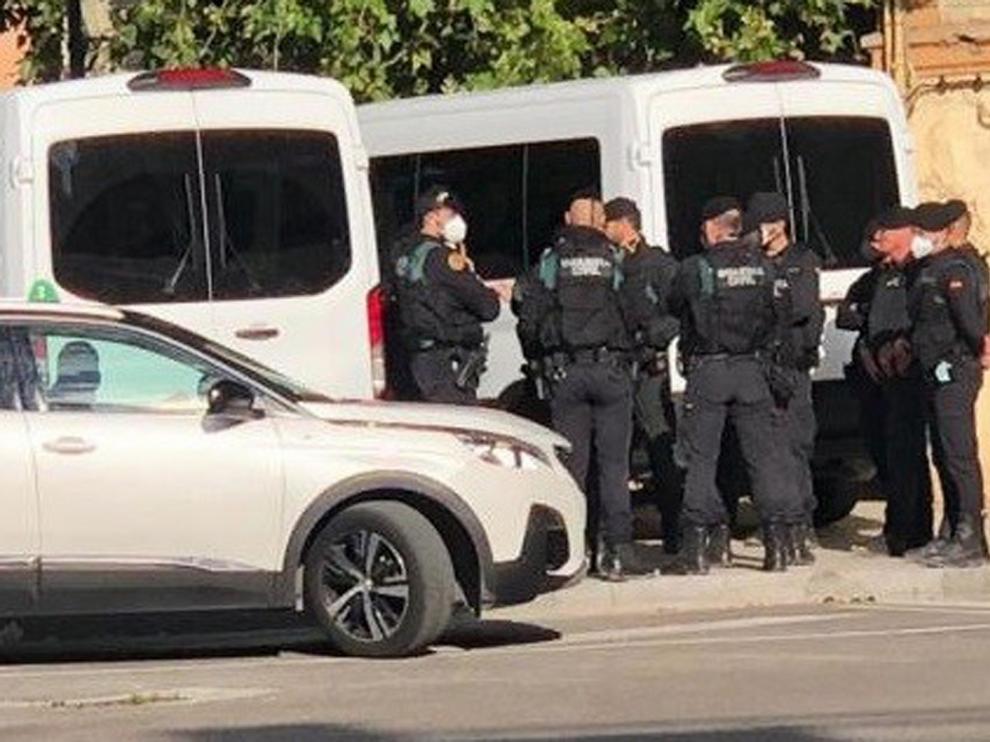 Mucha expectación en Monzón ante un gran operativo de la Guardia Civil