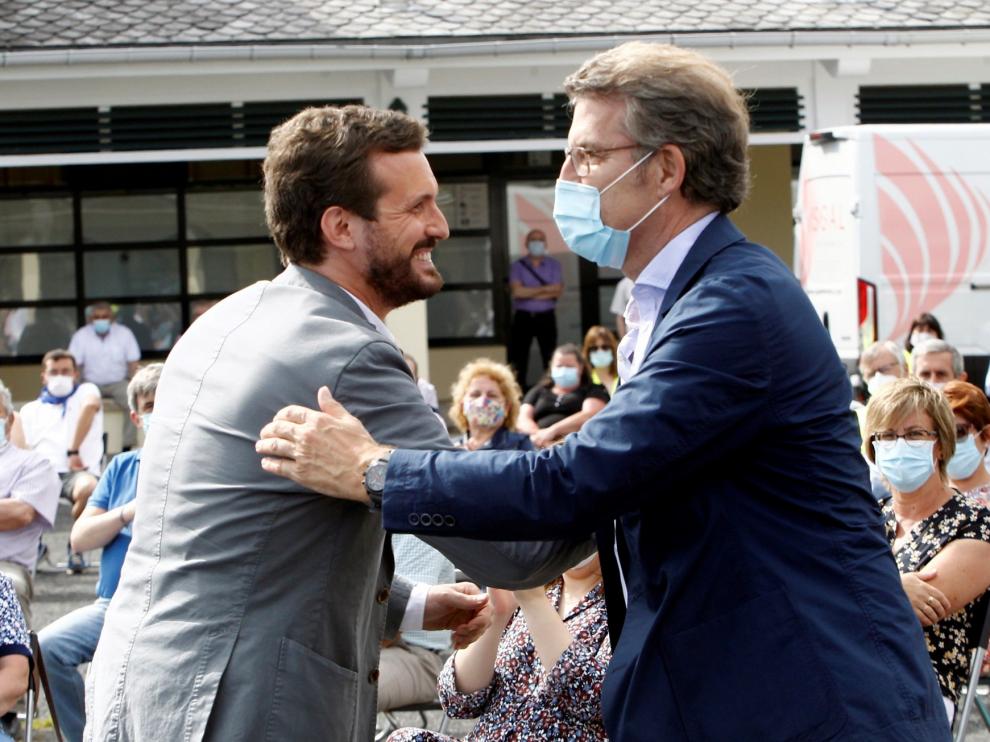 Dos sondeos atribuyen una nueva mayoría absoluta al PP de Feijóo en Galicia