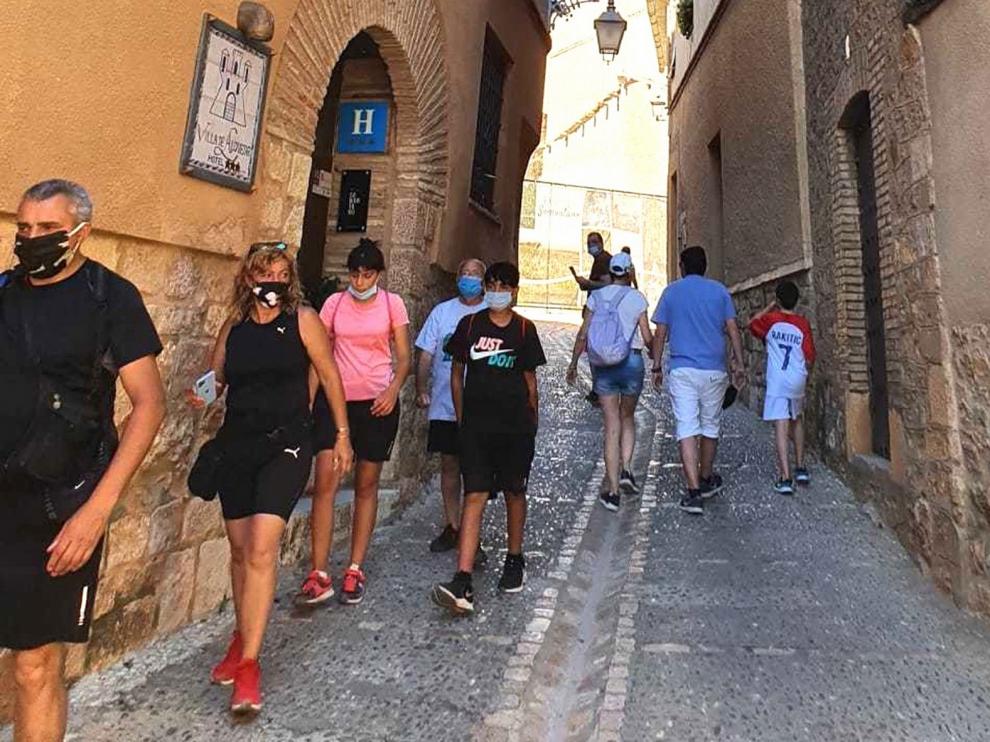 Francia mantiene el consejo de no viajar a Aragón