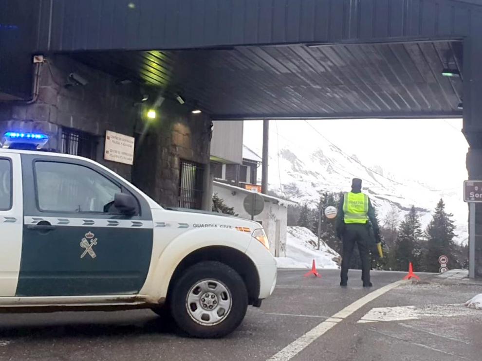 De nuevo, frontera Pirineos