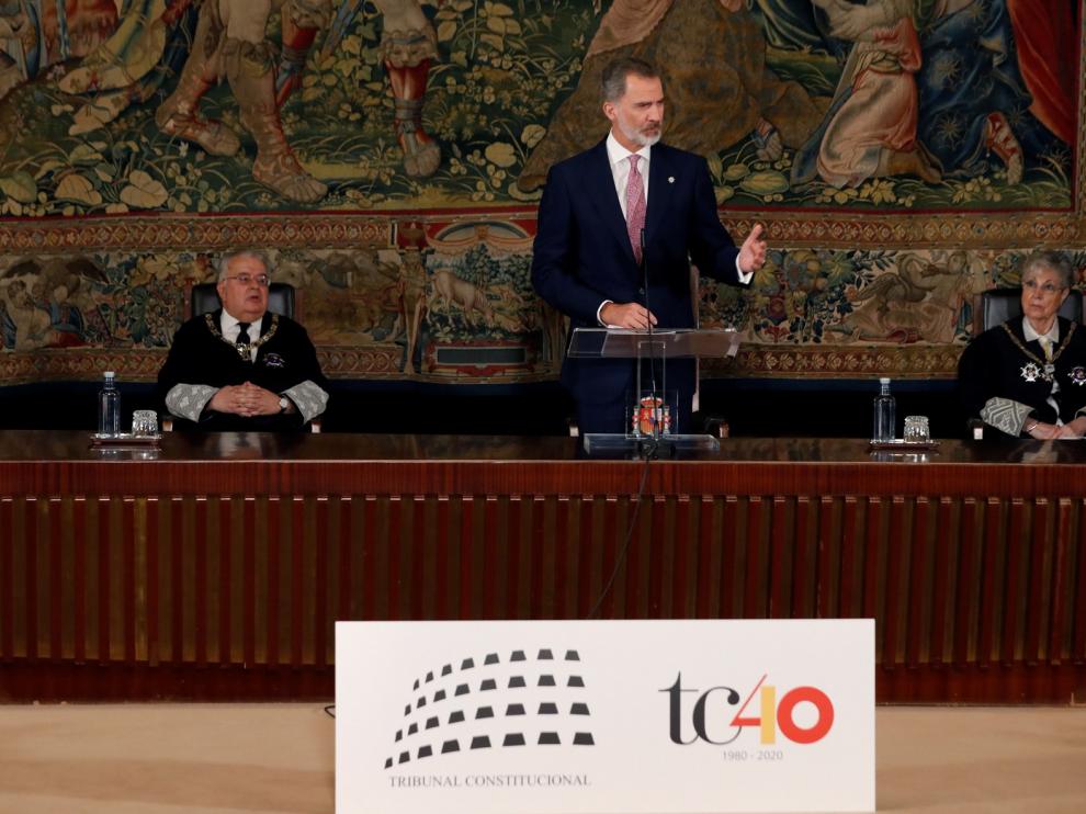 El rey pide "consideración y respeto" al Tribunal Constitucional por su aportación a la democracia