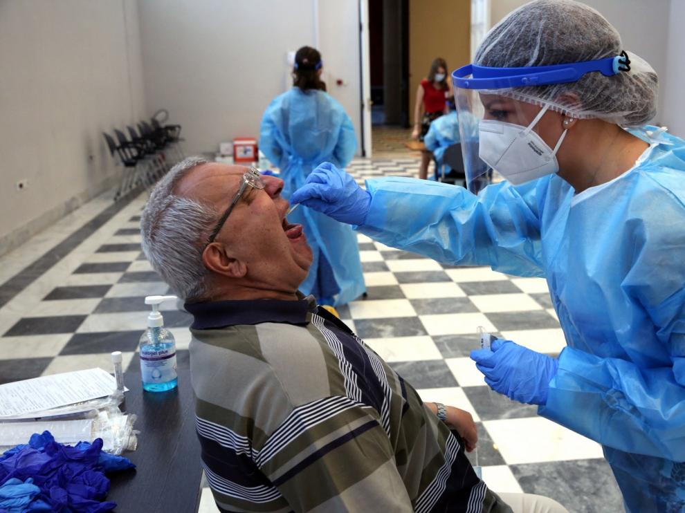 El estudio de seroprevalencia concluye que el 5,2% de la población ha padecidola covid-19