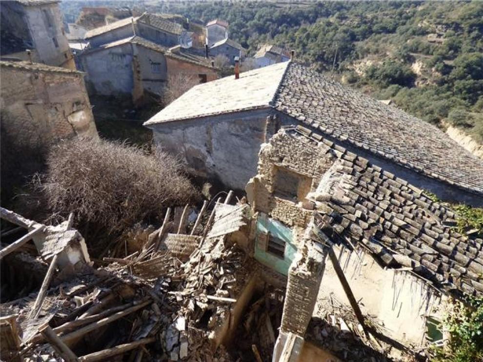 Vecinos de Costean expresan su malestar por la tala de árboles cerca del pueblo