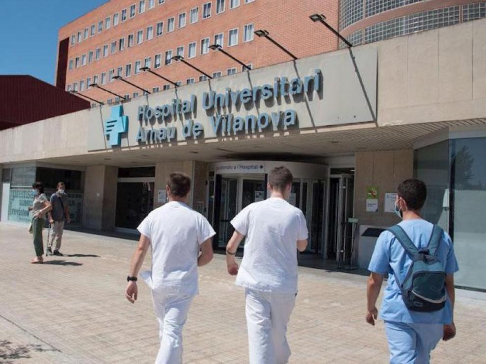 El Hospital Arnau Villanova de Lérida ve crítica la próxima semana para saber si se saturará