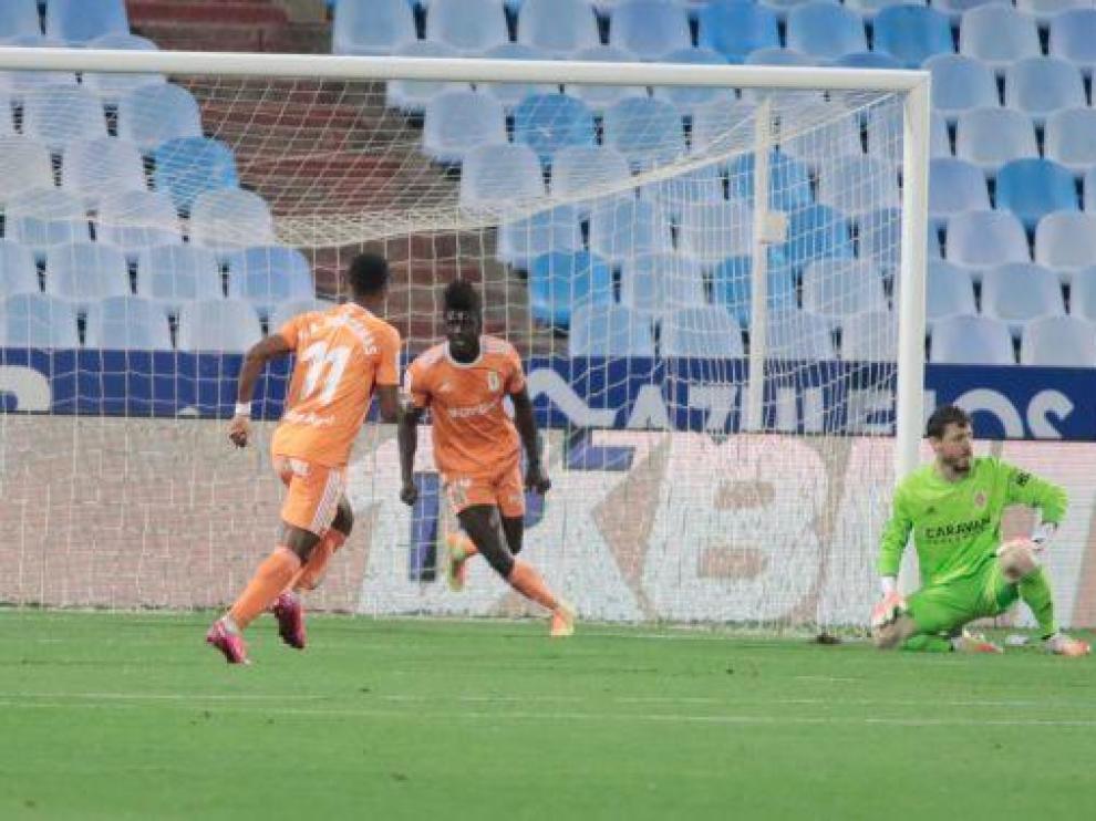 El Zaragoza la pifia, el Cádiz sube a Primera y el Huesca vuelve a depender de sí mismo para el ascenso