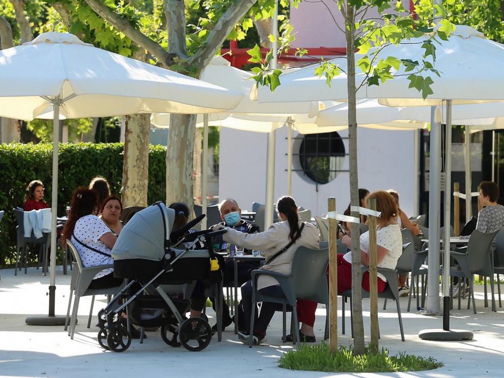 Los hosteleros de Zaragoza lamentan la "inexistente" flexibilidad por la vuelta a la fase 2