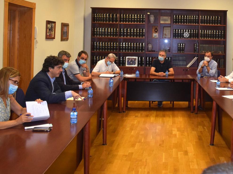 Los empresarios trasladan sus propuestas a una delegación del PP
