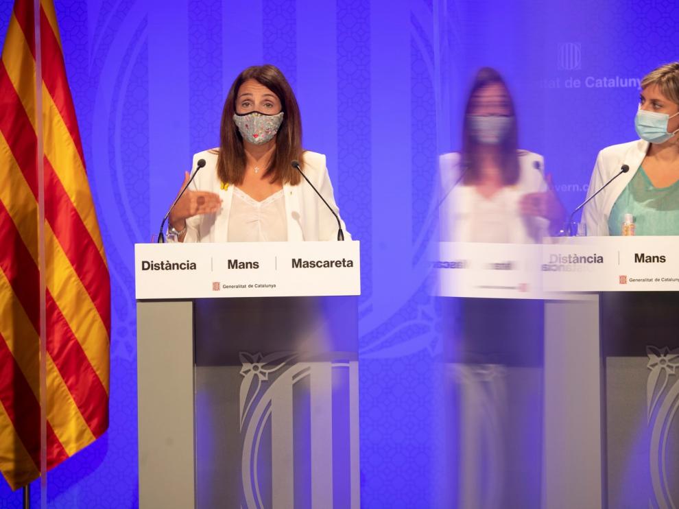 Cataluña prohíbe las reuniones de más de 10 y limita el aforo en bares de Barcelona