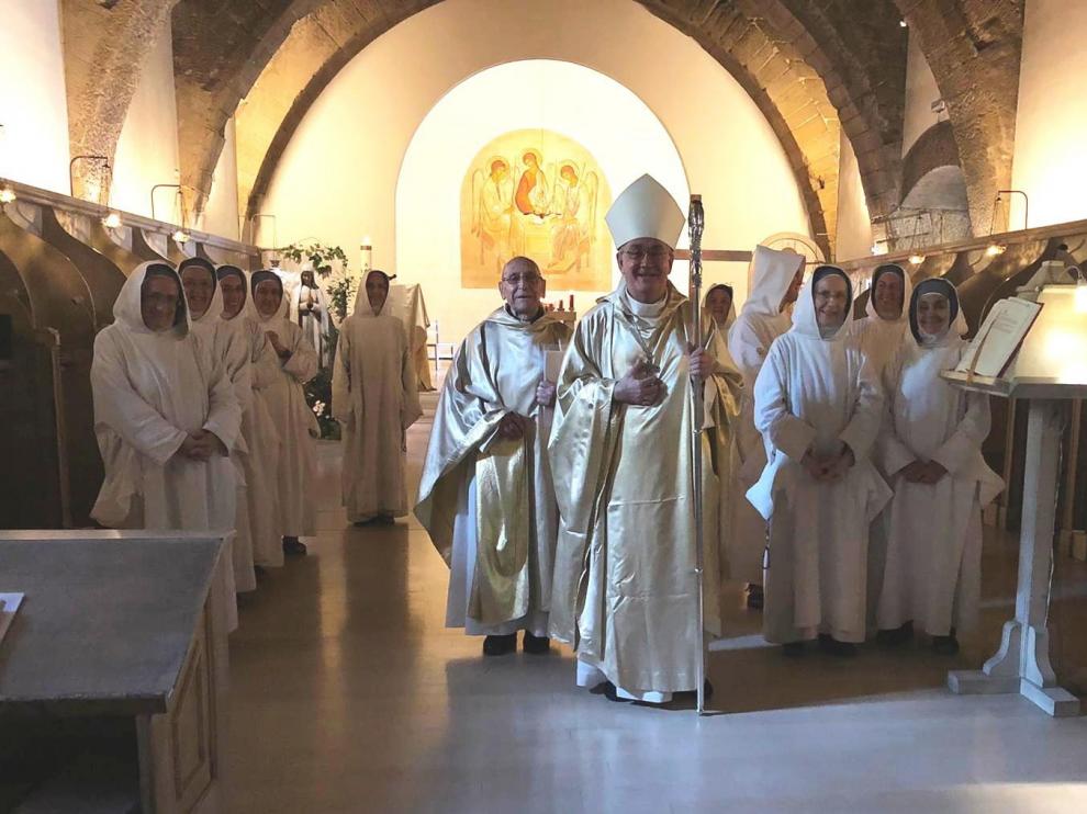Las últimas monjas dejarán este martes el monasterio de Villanueva de Sijena